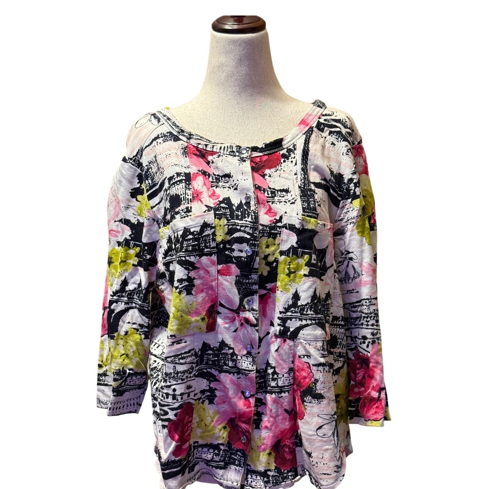 Onque Casuals Women's Size L Graphic Print Button‎ Front Top 3/4 Sleeve Cotton